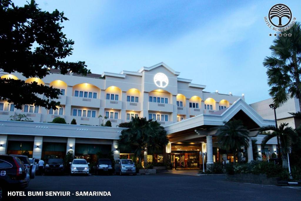Bumi Senyiur Hotel Samarinda Eksteriør bilde